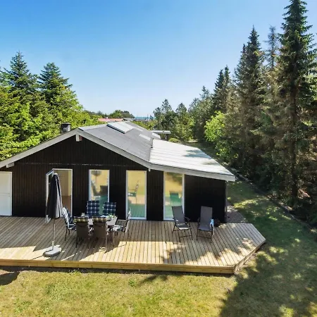 Holiday home Aud - 300m From The Sea In Ne Jutland By Interhome