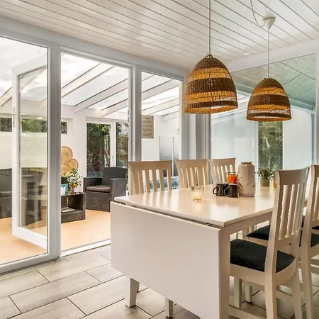 Aud - 300m From The Sea By Interhome Hals